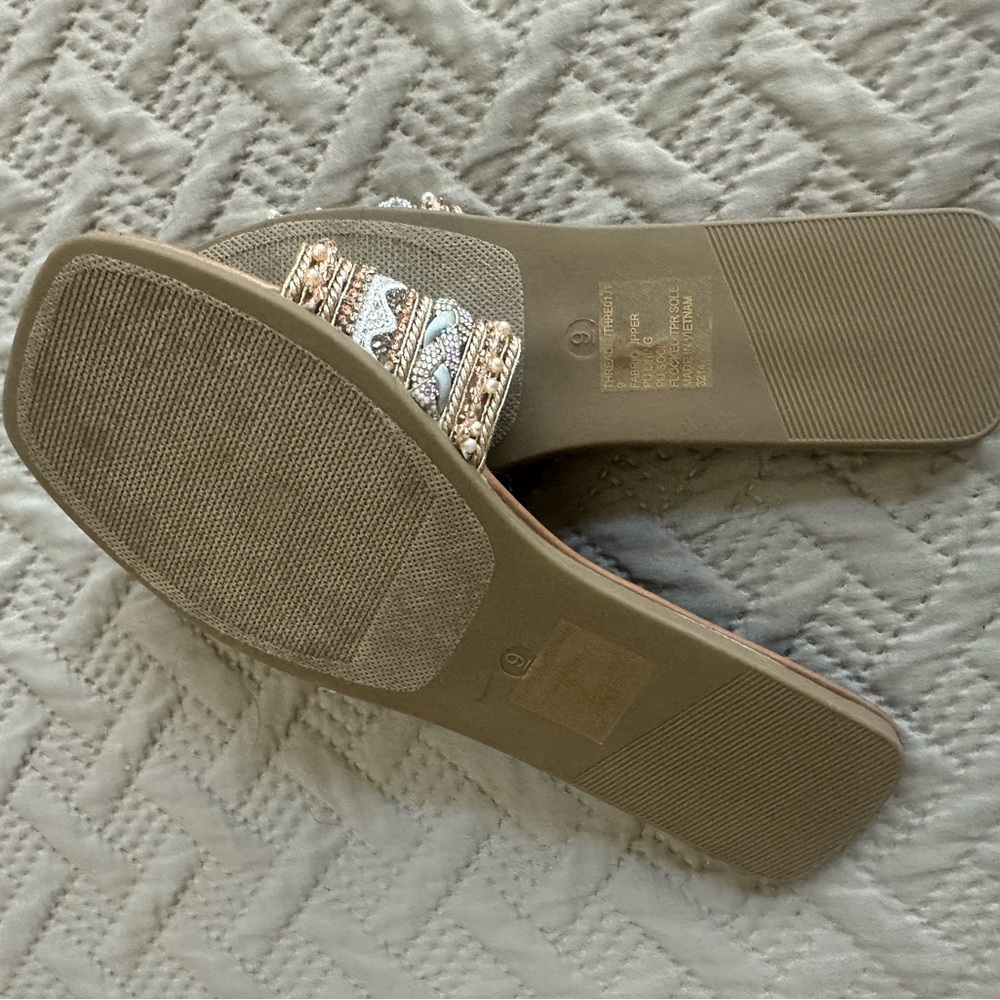 Madden Girl Slide Sandals - Picture 4 of 4